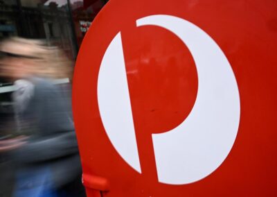 Christmas parcels a gift for Aust Post as letters slow