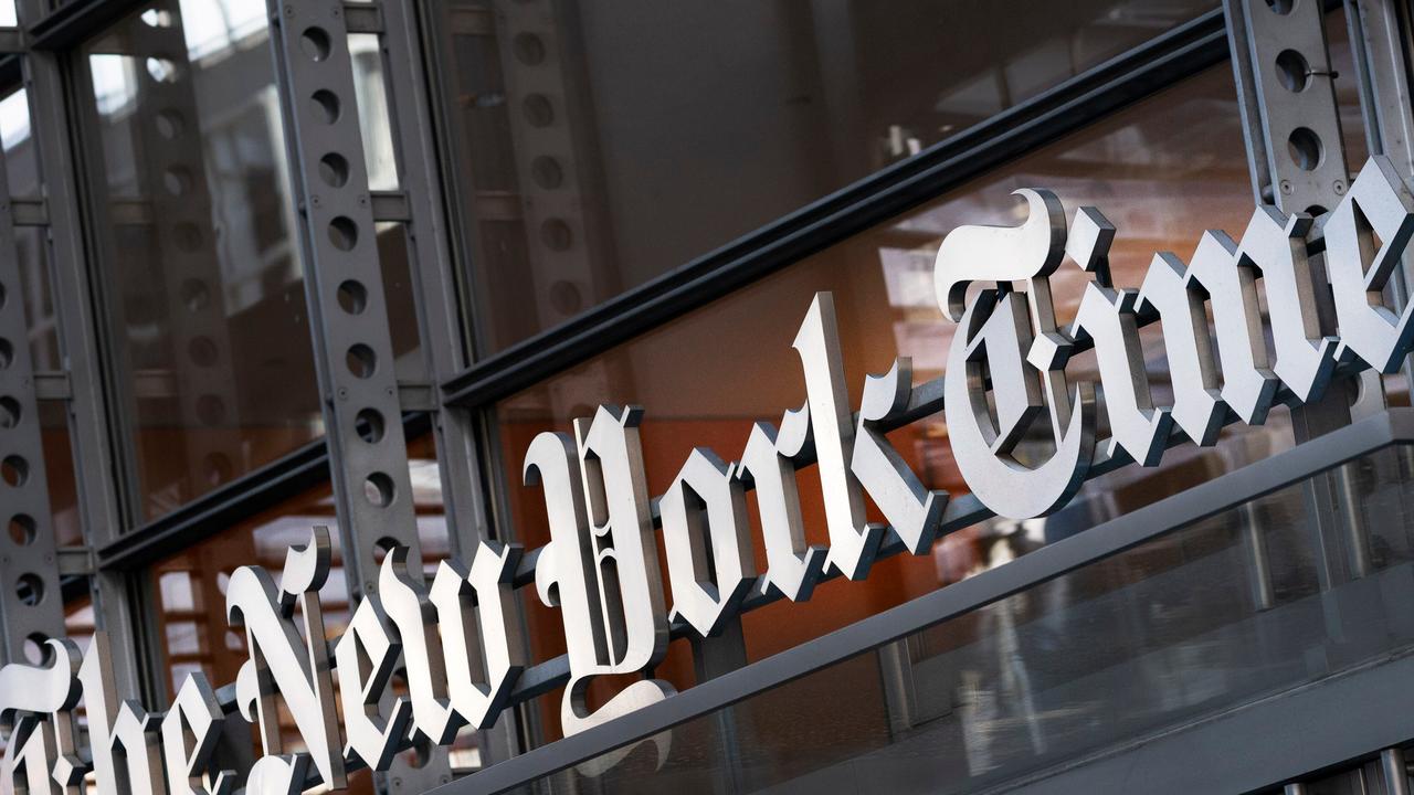 Warren Buffett’s company invests in the New York Times