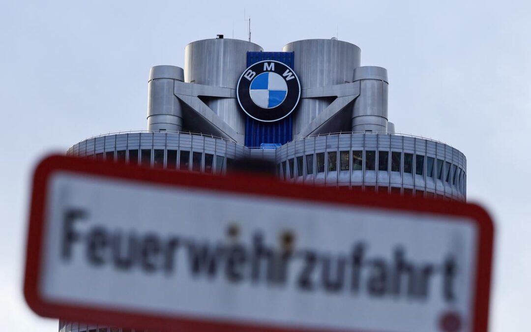 BMW recalls hundreds of thousands of cars on fire risk