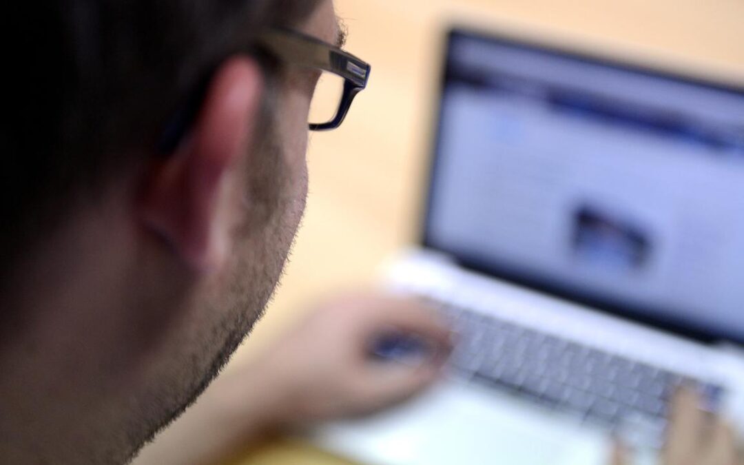 Major insurer faces legal trouble over online discounts