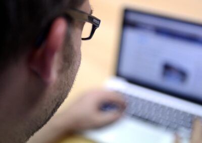 Major insurer faces legal trouble over online discounts