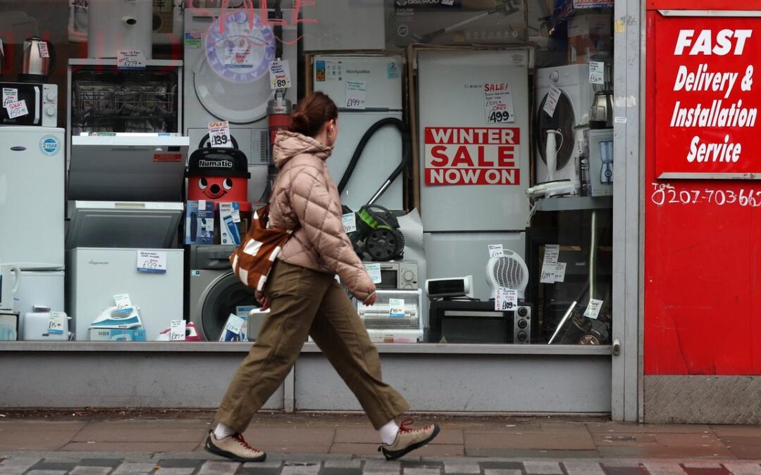 UK economy barely grew as budget uncertainty weighed