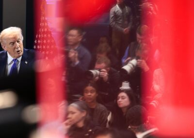 Trump orders temporary 10% global tariff