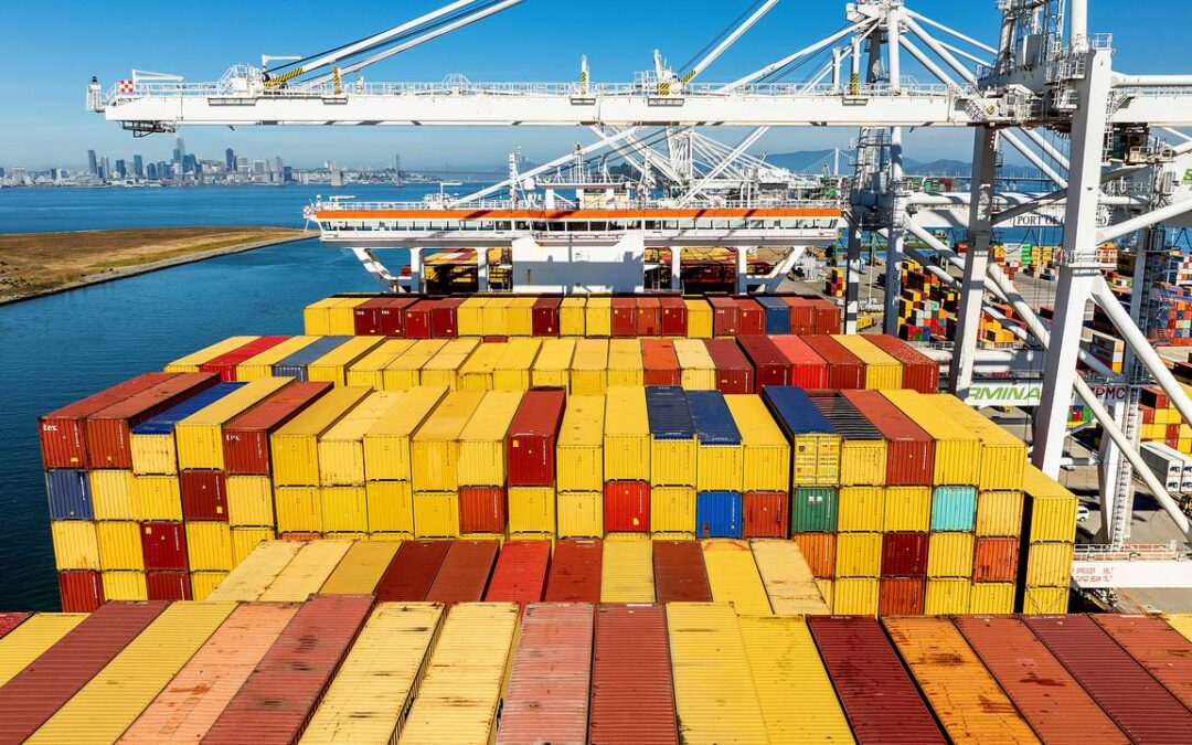 US economic growth slows sharply in the fourth quarter