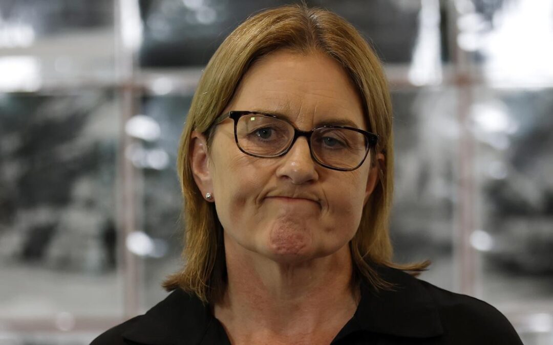 Official probe into CFMEU links rejected by premier