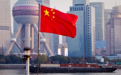 China vows more open economy in bid to boost confidence