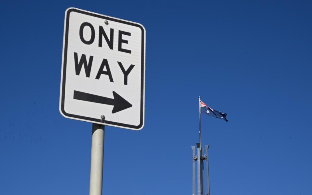 Don’t repeat COVID failures in fuel crisis, Labor urged