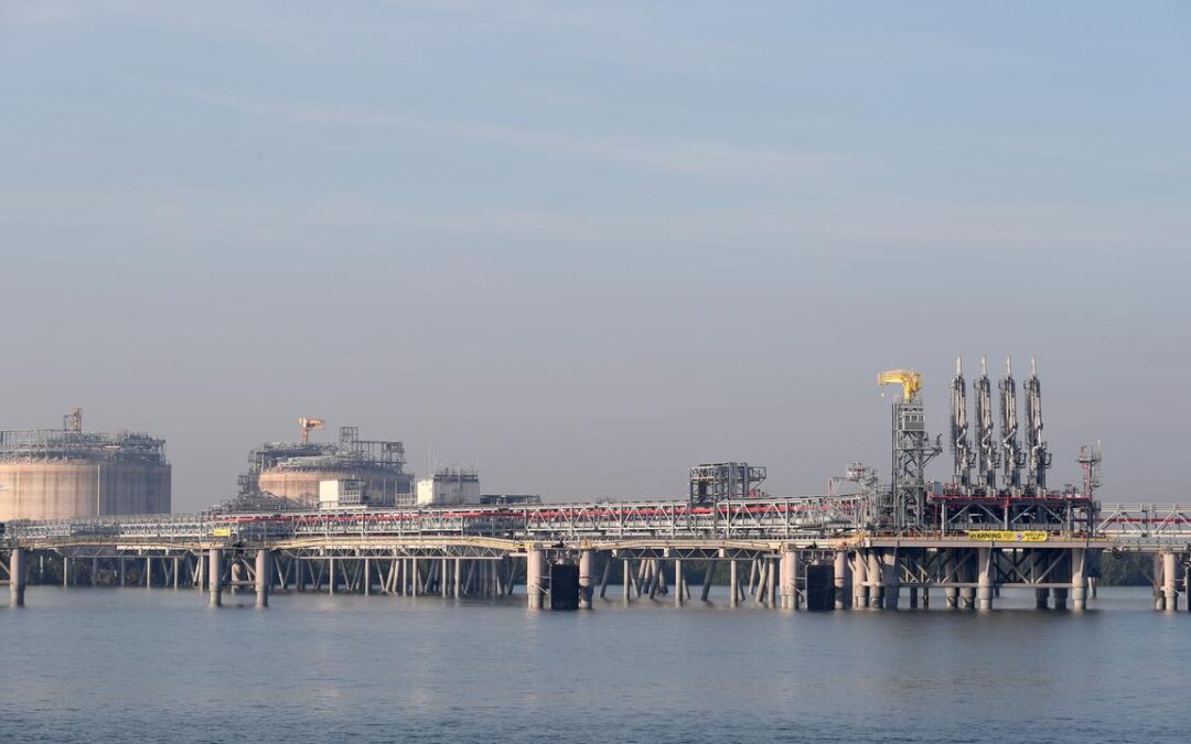 ‘Asleep at the wheel’: gas emissions spark criticism