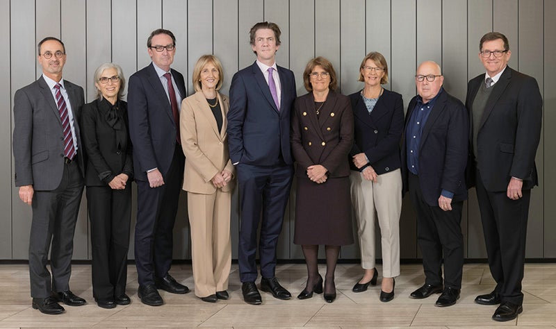 Rates up, Dollar down. Reserve Bank diminished by dud review