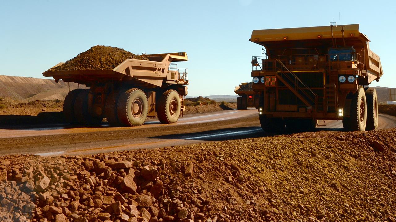 Mining trucks (file)