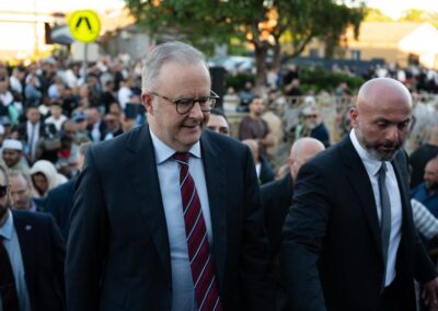 Albanese booed ahead of end-of-Ramadan celebrations