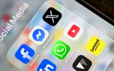 Tech giants forced to strike deals for news content