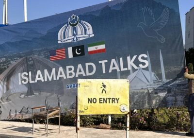 Trump threatens Strait of Hormuz blockade