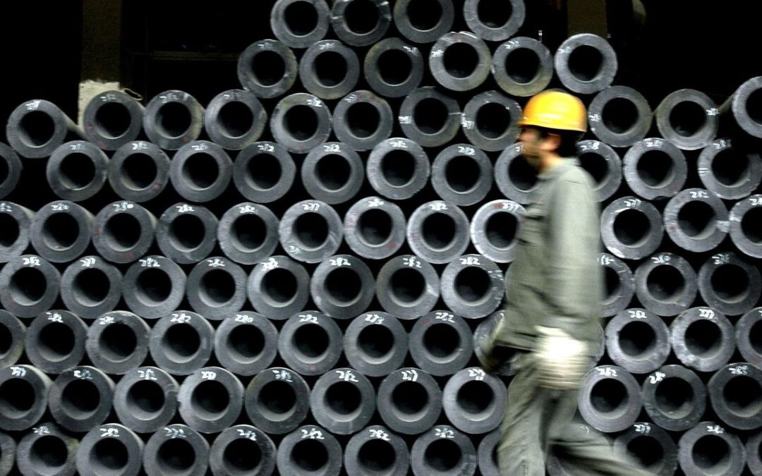 China lifts BHP iron ore bans after executive visit