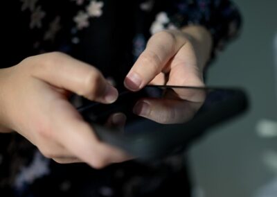 Finance giant lashed again for sending unstoppable spam