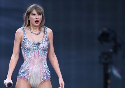 Vegas showgirl sues Taylor Swift over album branding