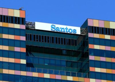 Global funds send message to Santos before meeting