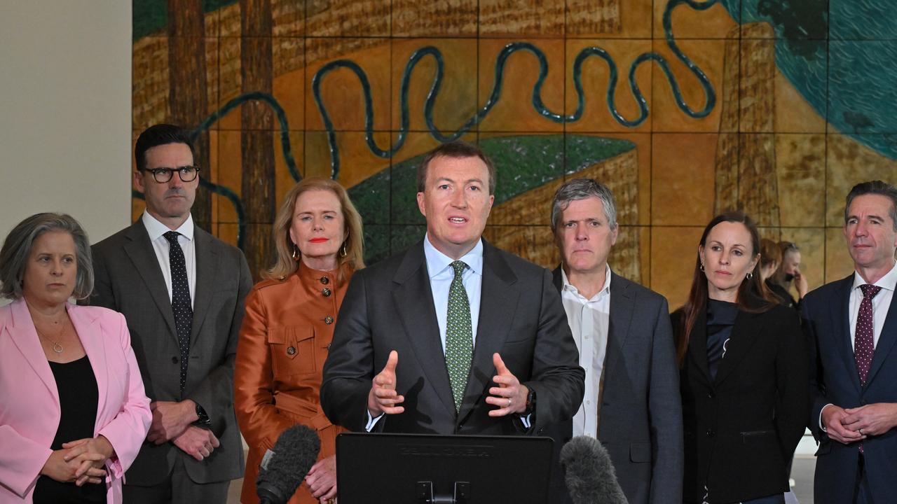 Business sector urges Canberra to tackle red-tape cuts
