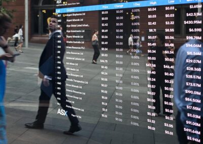 Stocks down as dip buyers come to the rescue of banks