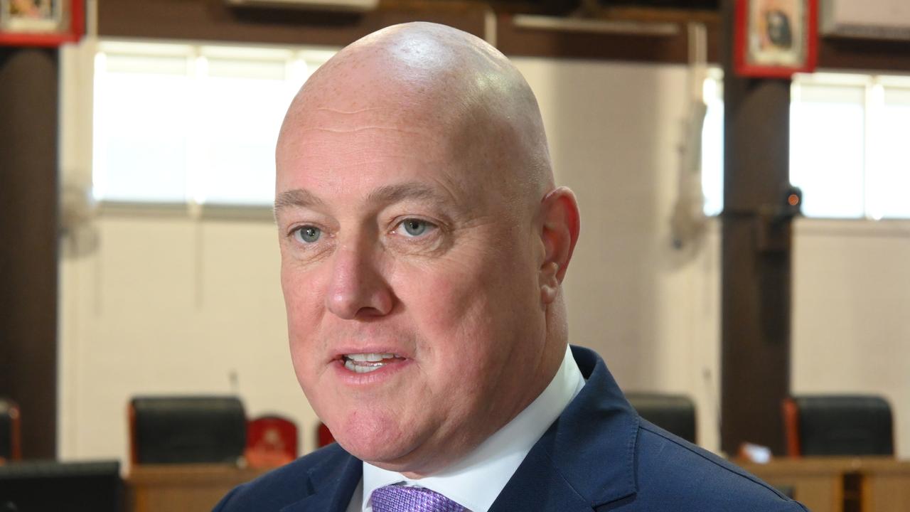 NZ to trim new spending and stick to surplus path