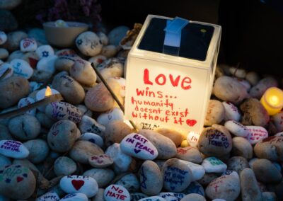 Bondi terror probe witnesses targeted by online hate