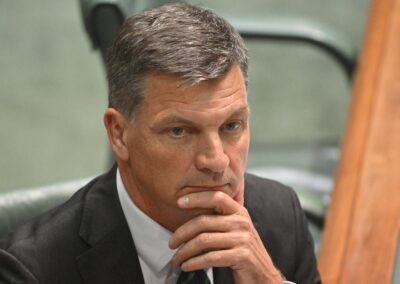Coalition budget reply to link housing, migration rates