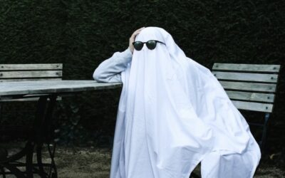 Scary alert! Like negative gearing? Buy shares!