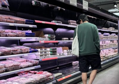 Aussie shares edge higher on mixed inflation figures