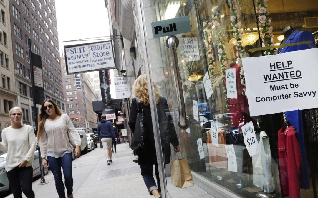 US jobs notch third straight month of solid growth