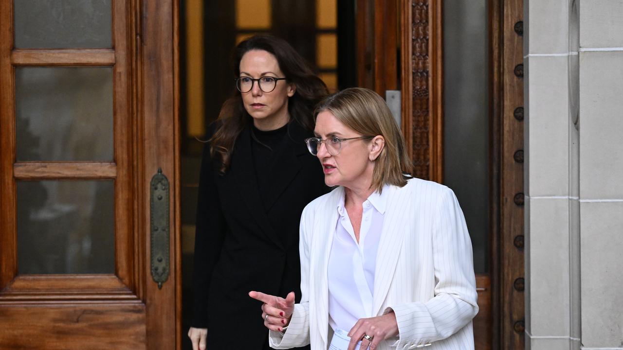 Treasurer Jaclyn Symes (l) and Victorian Premier Jacinta Allan
