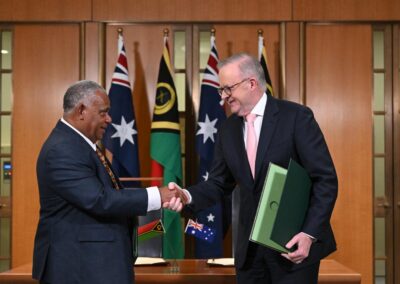 Australia signs long-awaited Vanuatu security deal