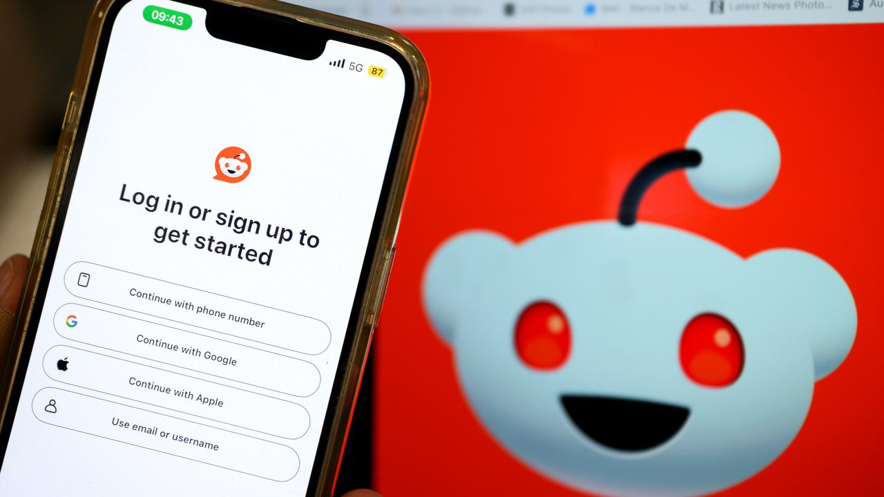 Generic image of social networking app Reddit