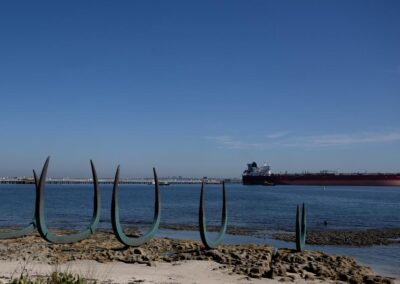 Aussie market up despite energy stock following oil dip