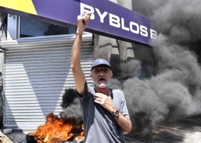 Lebanese bank customers protest over frozen savings