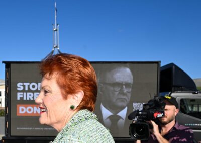 Hanson on the attack as One Nation edges up in polls