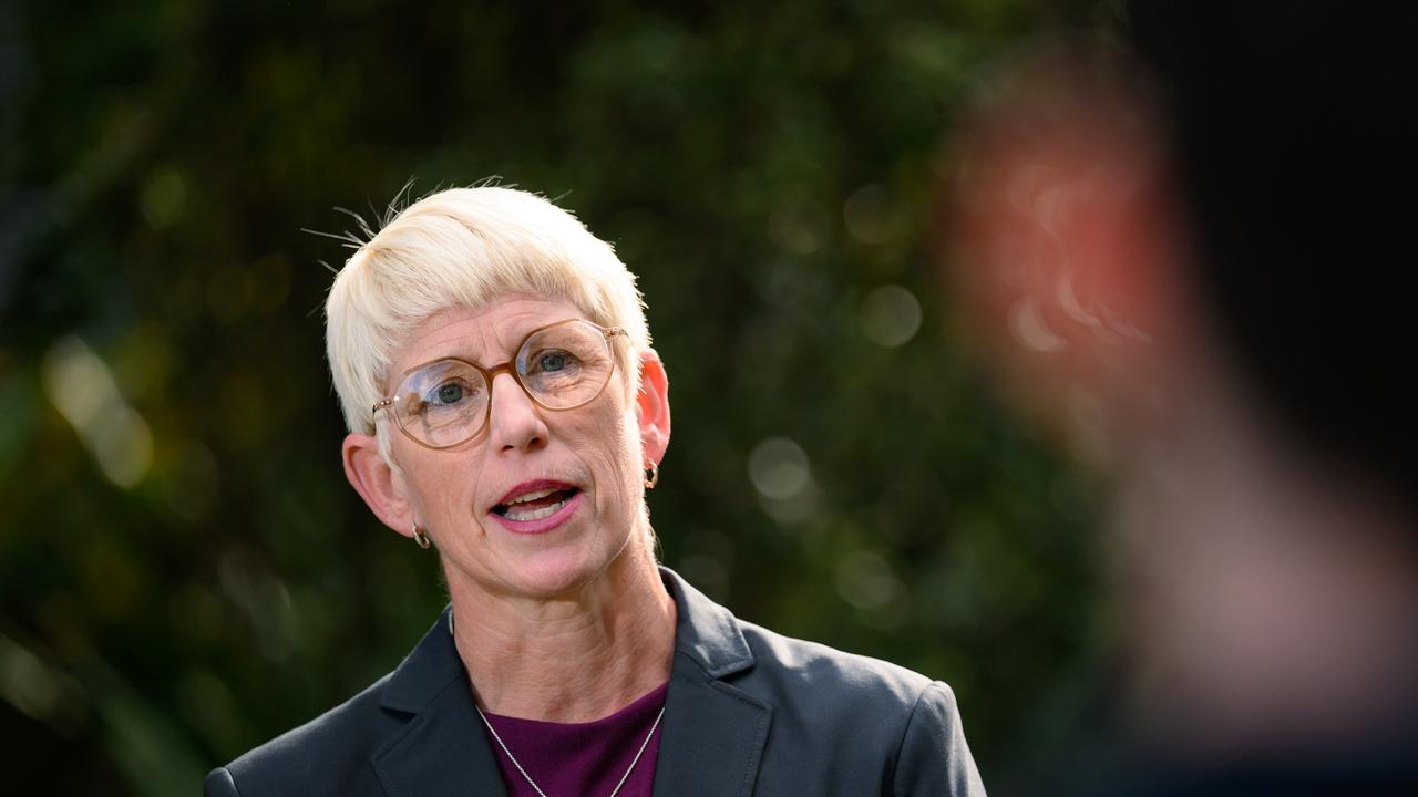 Dr Joanne Coombe