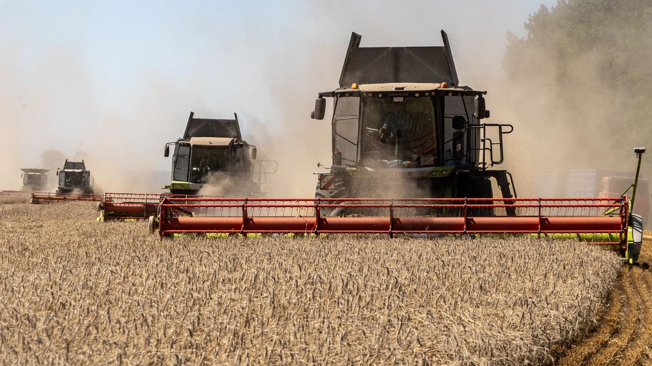 Farmers harvesting in Ukraine