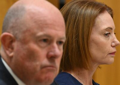 Expelled audit-firm executive defends locker documents