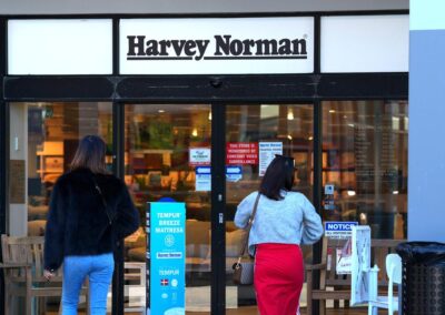 Retailer banks on outdoor living to lure people inside