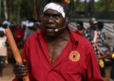 Rock star Elder hails Gove mining closure as land win