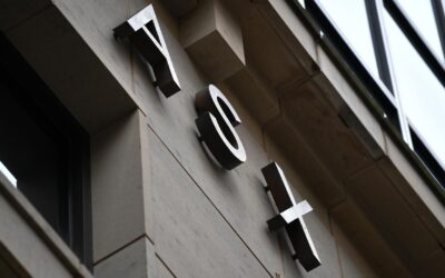 Records smashed as Aussie share market pushes higher