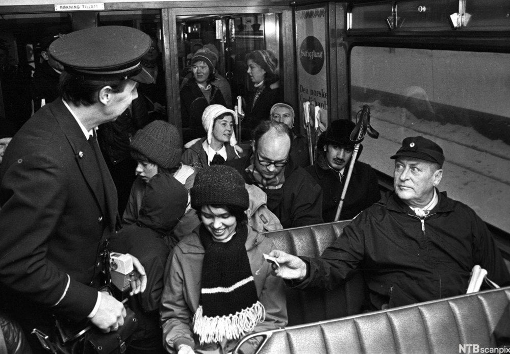 King Olav taking the train during the oil crisis in 1973