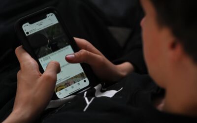 ‘Dawdling’: push to strengthen teen social media ban