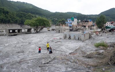 Australian aid boosted as Nepal flood rescue continues
