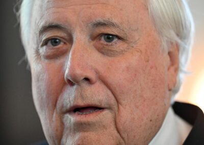 Palmer seeks real estate in claim lawyer stole millions