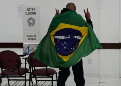Brazil’s Supreme Court extends voting by two hours
