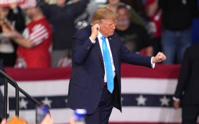 Trump touts his power at rally, ‘now they kiss my ass’