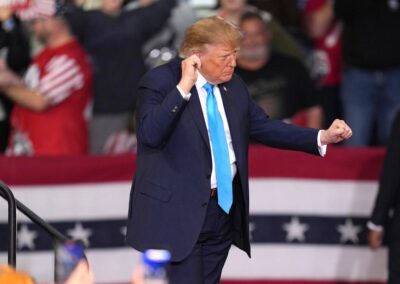 Trump touts his power at rally, ‘now they kiss my ass’