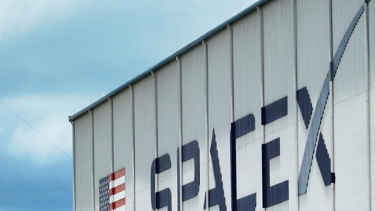 Space X,Falcon 9