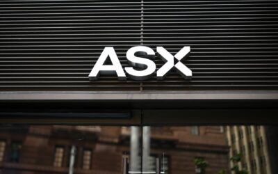 Australian shares trade flat, shrugging off US records